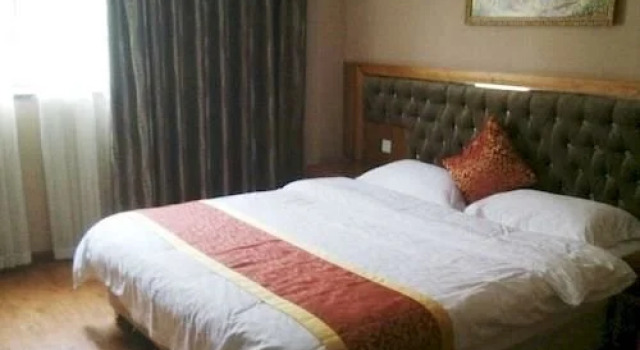 Chengdu Xiangping Business Hotel
