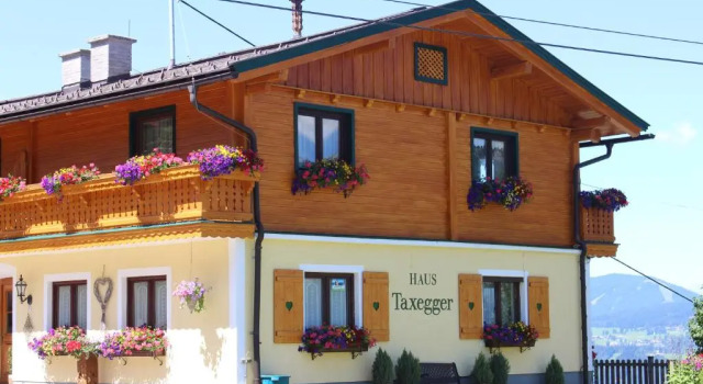 Apparthaus Taxegger