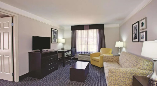 Люкс La Quinta by Wyndham Santa Clarita - Valencia