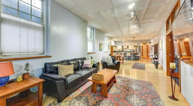 Long-term Stay in Milwaukee! Pet-friendly Condo, Book Lejlighed Milwaukee Wisconsin, nær Northwestern Mutual