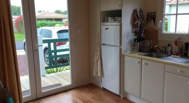 Chalet de 2 chambres avec piscine partagee jardin clos et wifi a Grandcamp Maisy