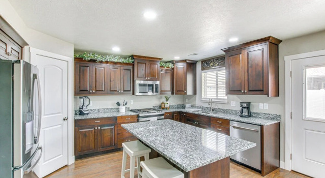 Коттедж с 4 комнатами Utah Retreat w/ Patio, Gas Grill & Mountain Views!