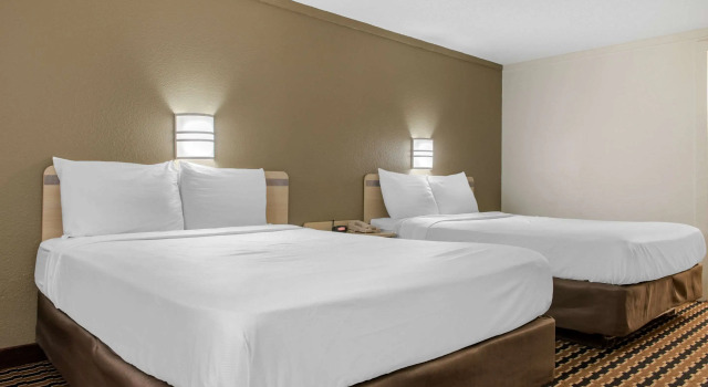 Четырёхместный номер Standard Rodeway Inn Sharonville - Cincinnati North