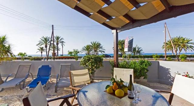 Апартаменты с 2 комнатами с видом на море G&E Beach Apartments