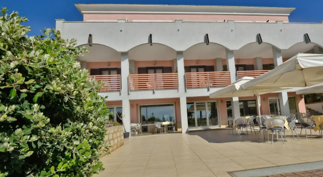 Hotel Mareluna