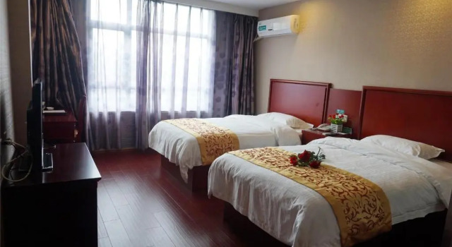 GreenTree Inn AnHui FuYang Railway StationW) XiangYang Road Business Hotel, Book Hotel Hotels in Fuyang with Parking, Parking