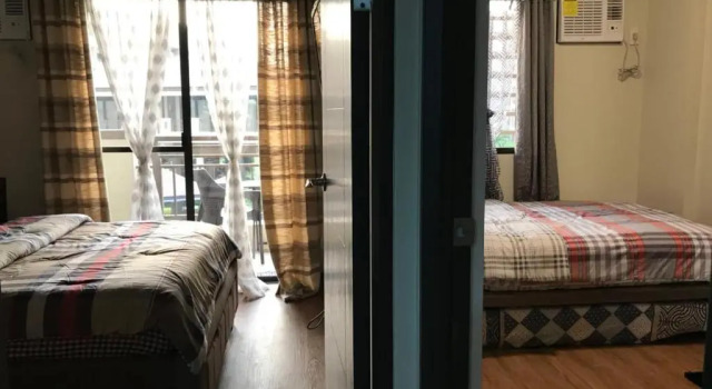Полулюкс MaRoy Suites at Asteria Residences (Near NAIA with free Parking+Fiber Internet)