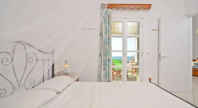 Апартаменты с балконом и с видом на море Ydreos Studios & Apartments