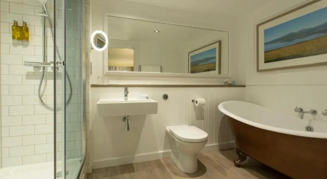 Люкс с видом на море Isle Of Mull Hotel and Spa