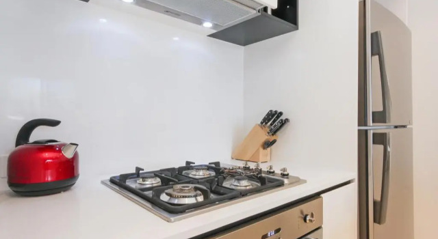 Апартаменты Dockside Apartments Kingston Foreshore