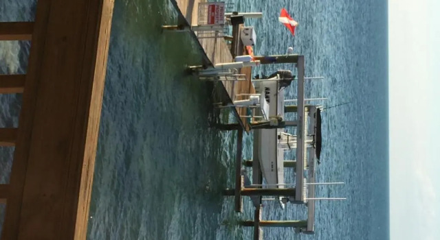 Коттедж Edgewater Lodge