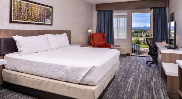 Двухместный номер Standard с балконом Hilton Garden Inn Bend