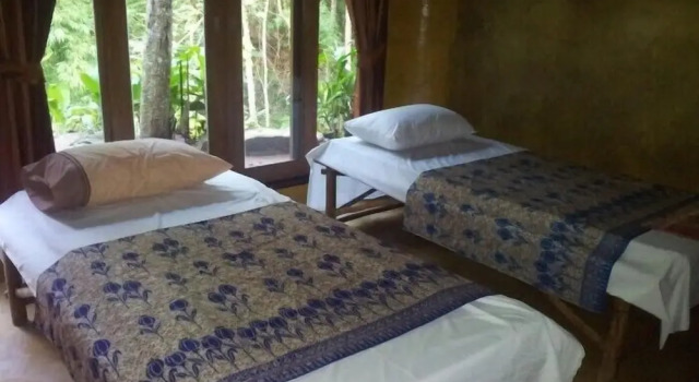 Tadplacamp Organic Farm Stay, Забронировать Фермерский дом Маерим 