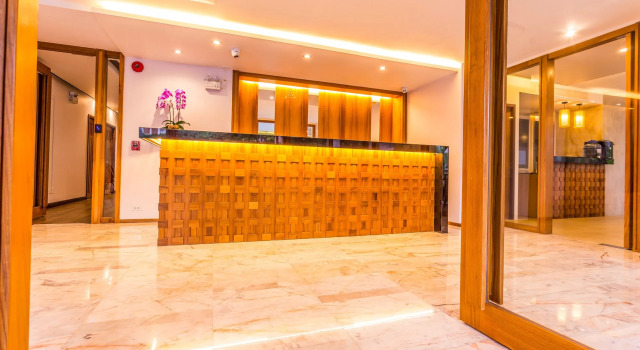 The Signature Hotel @ Thapae, Забронировать Отель Отели Чиангмай с парковкой, рядом с Sompet Market, Парковка