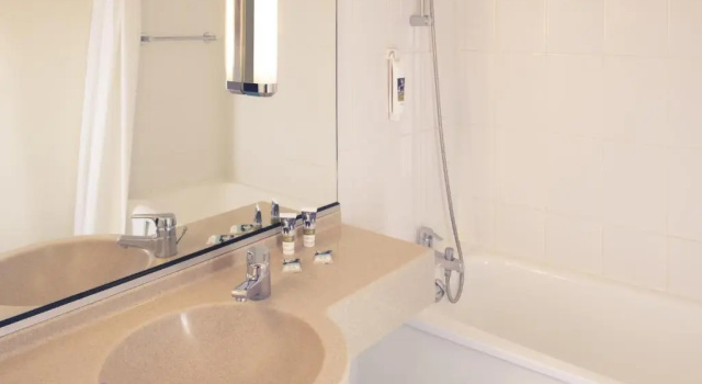 Двухместный номер Standard Mercure Besancon Parc Micaud - Hotel & Bar
