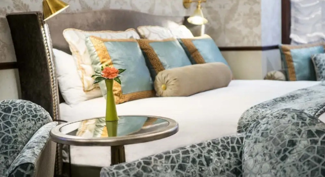 Номер Premier Abigails Hotel