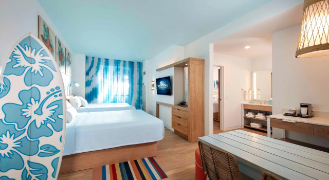 Люкс с 2 комнатами Universals Endless Summer Resort - Surfside Inn and Suites