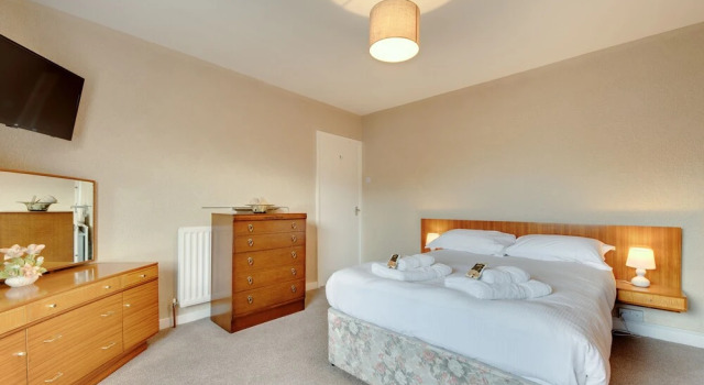 Week2Week The Broadway - 3 Bed Coastal Property, Rezervasyon Tatil Evi Merseyside villalar, Villa
