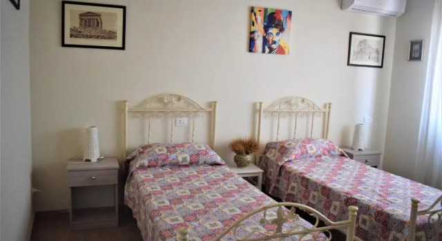 B&B Certe Notti, Book Bed and Breakfast Hotels in Sicily with Parking, Parking