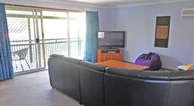 Catalina', 7 Catalina Close - Air Conditioned Large Home With Boat Parking