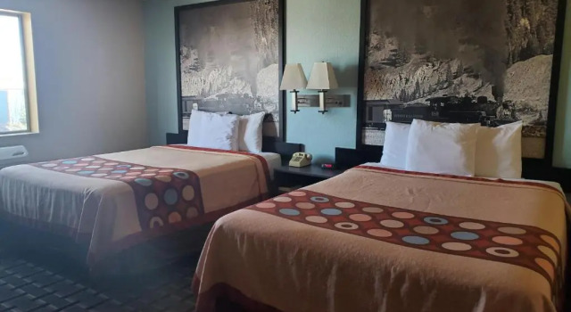 Четырёхместный номер Standard Super 8 by Wyndham Henderson North East Denver