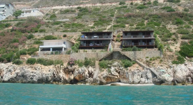 Вилла с 3 комнатами Seaside Duplex Stone Villa