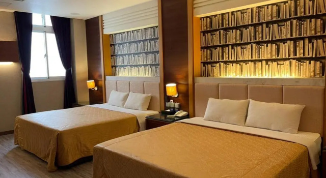 Четырёхместный номер Deluxe Holland Hill Motel