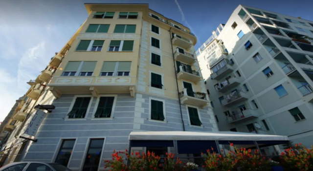 Luna Rooms