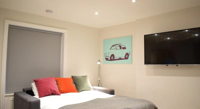 Notting Hill Studio Flat Sleeps 4, Varaa Huoneisto Asunnot kohteessa Merseyside, Huoneisto