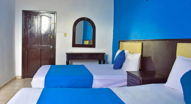 Четырёхместный номер Standard HOTEL BLUE