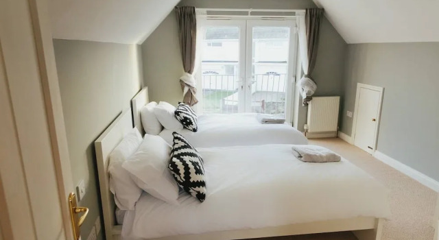 Family Home in Newquay, Parking, 3 min Walk Beach