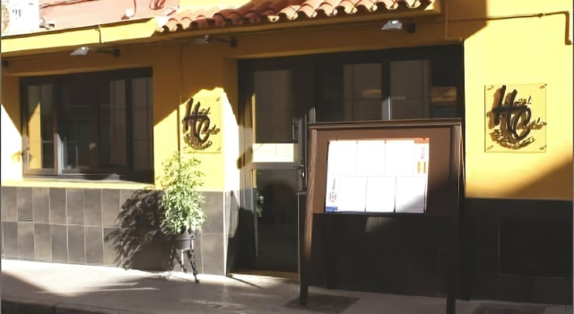 Hostal Carlos I, Забронировать Отель Ла-Линеа-де-ла-Консепсьон Коста-де-ла-Лус