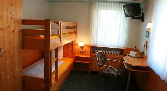 Hotel Rebstock, Reserva ahora Hotel Hoteles en Baden-Wurtemberg con aparcamiento, Aparcamiento