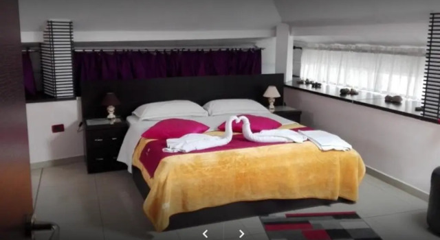 Трёхместный номер Standard Jolly Hotel