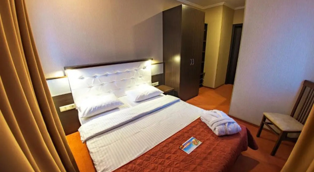 Двухместный номер Economy Kiev 365 Park Hotel