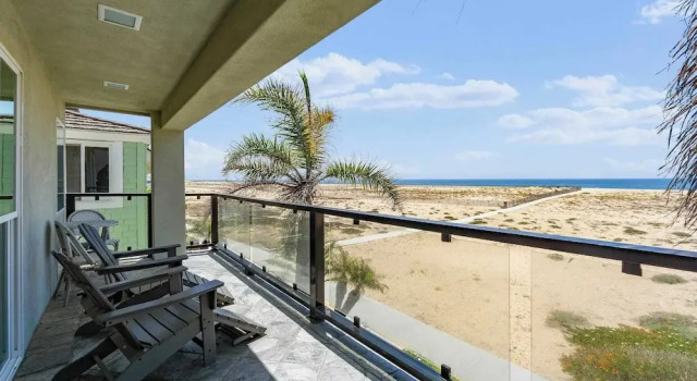 Коттедж Beach Break by Avantstay Oceanfront, View, Patio