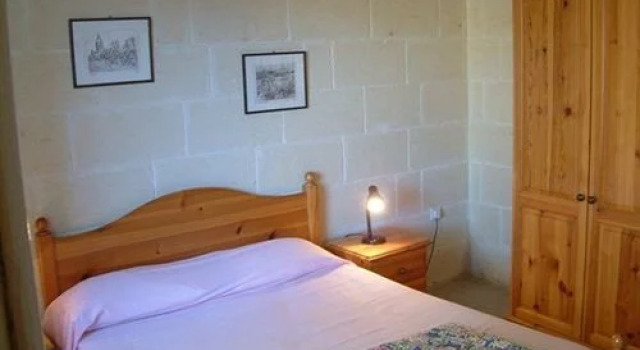 Odysseus Court Gozo, Varaa Hotelli Munxar Gozo