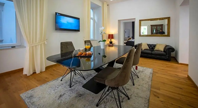 Downtown Napoli b&b - e si nun canto moro, Забронировать Отель «постель и завтрак» Неаполь - исторический центр Неаполь, рядом с Ospedale degli Incurabili