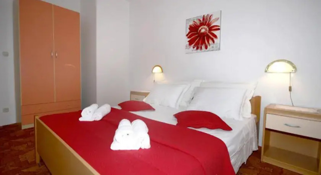 Apartment Le Sorelle, Prenota Appartamento Splitska 