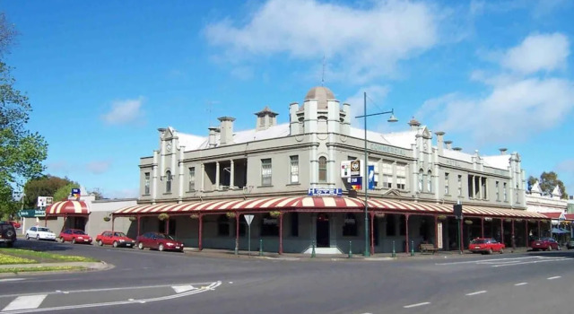 Madden's Commercial Hotel, Buchen Sie Hotel Camperdown Victoria