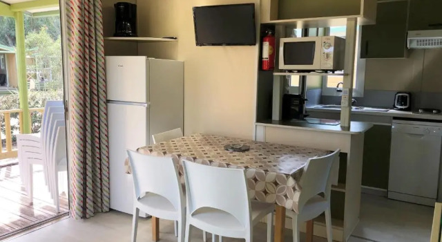 Шале Camping La Pinède
