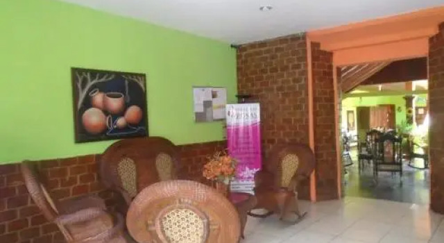 Hostal Las Rosas, Prenota Hotel Hotel a Leon Region con parcheggio, Parcheggio
