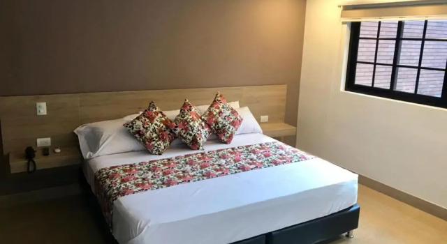 Hotel Poma Rosa, Book Hotel Hotels in Antioquia with Breakfast, Breakfasts