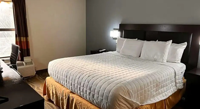 Двухместный люкс c 1 комнатой SureStay Hotel by Best Western Morganton