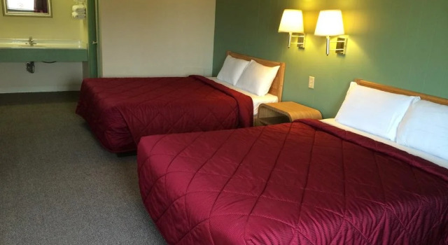 Super 7 Motel Sedalia, Đặt Nhà nghỉ ven đường Sedalia Missouri