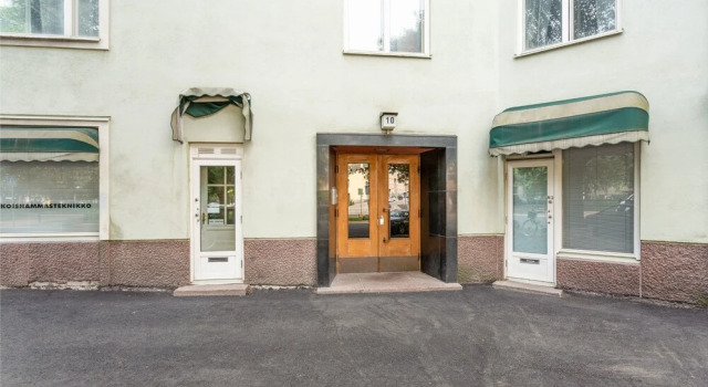 WeHost Harjutori 10, Забронировать Отель Отели Хельсинки с парковкой, Парковка