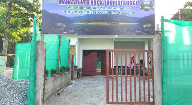 Homecation Manas River Rock Lodge