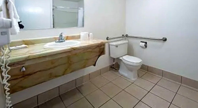 Четырёхместный номер Deluxe Days Inn - Kennewick