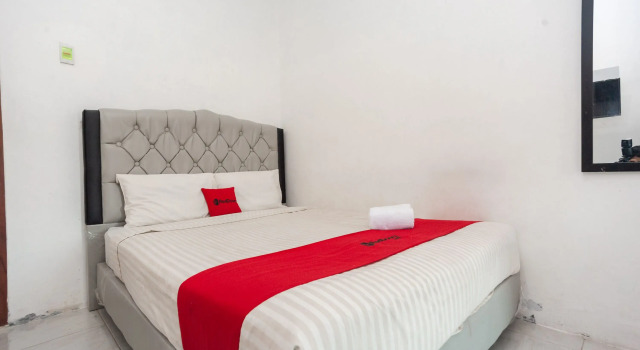 RedDoorz Syariah @ Jalan Panglima Polim Lampung, Rezerwuj Hotel Hajimana Sumatra
