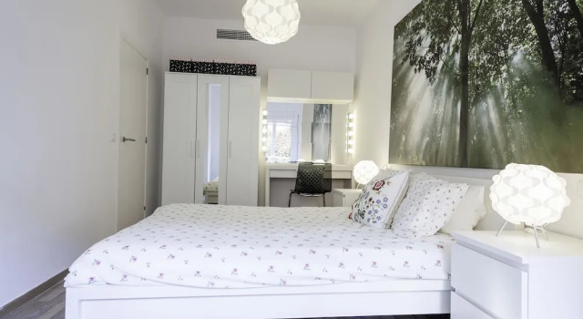 Montjuic Apartment, Забронировать Апартаменты/квартира Сантс-Монжуик , рядом с Парк скульптур